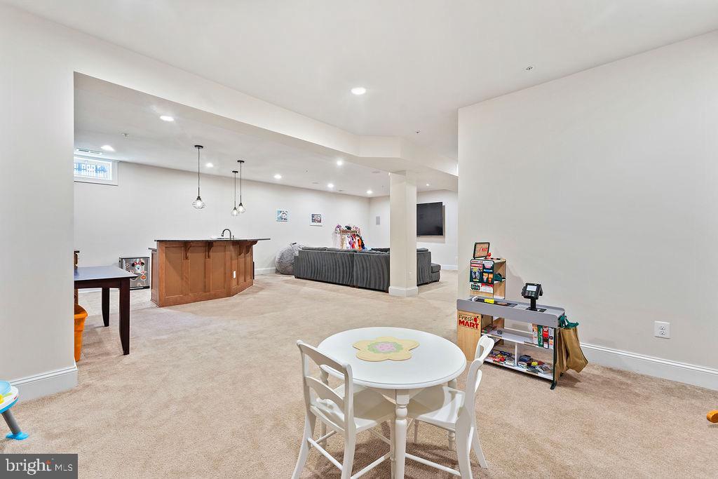 17243 Miss Packard Ct Property Photo 60