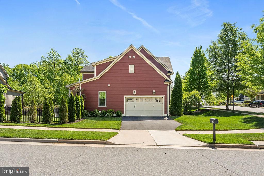17243 Miss Packard Ct Property Photo 69