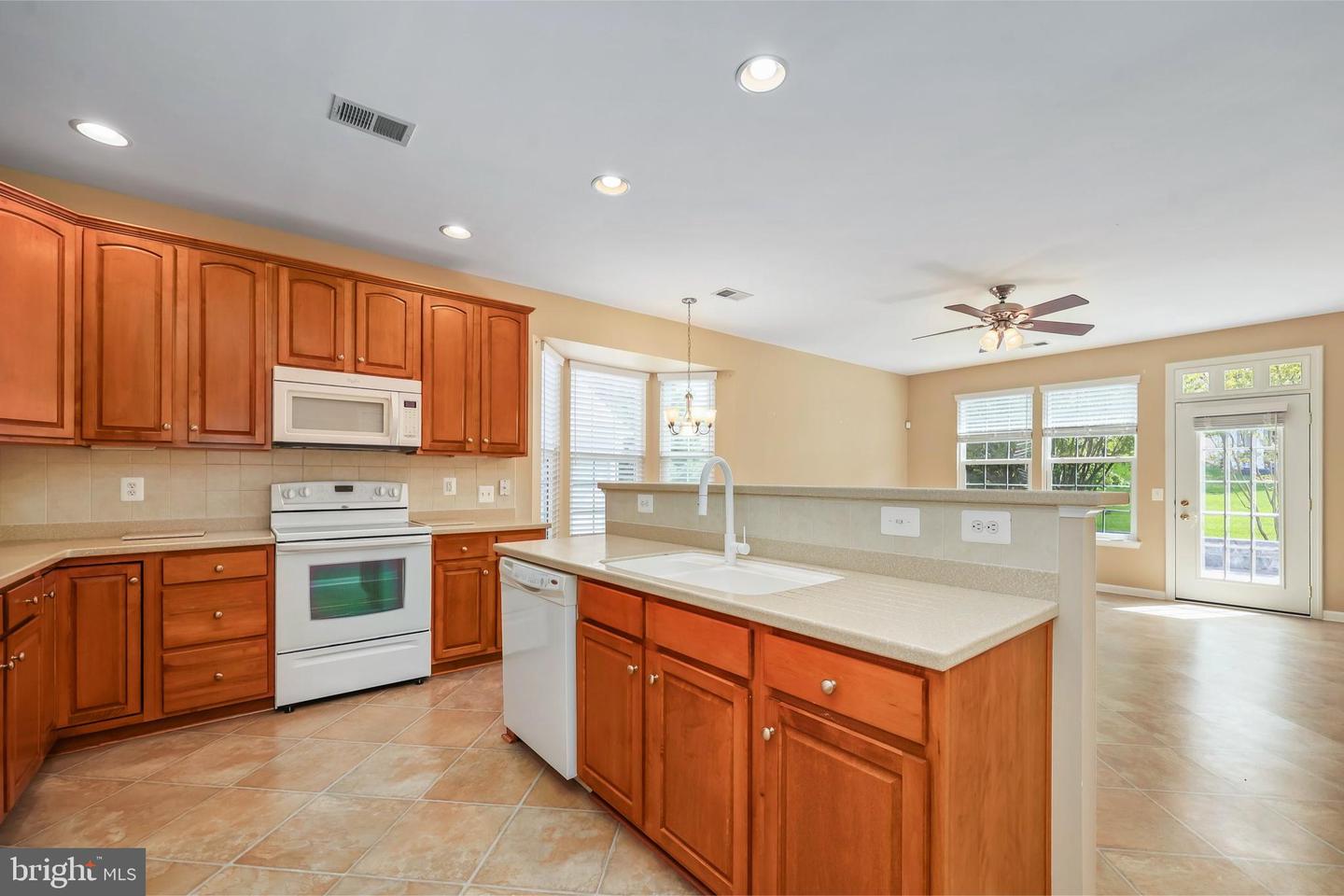 4046 Lunar Eclipse Dr Property Photo 3