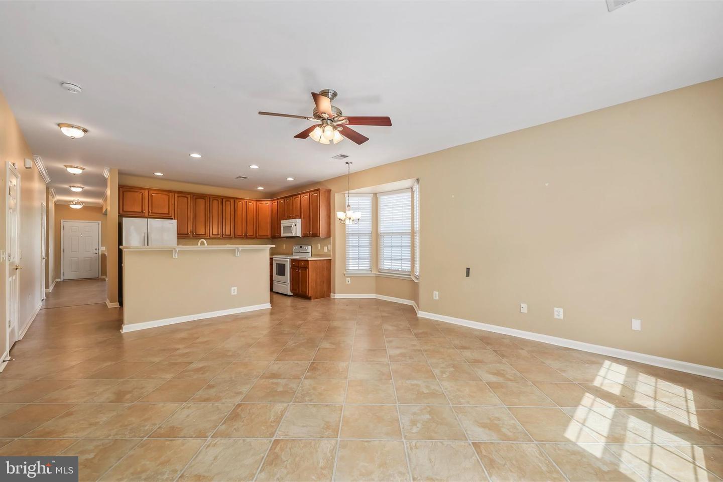 4046 Lunar Eclipse Dr Property Photo 13