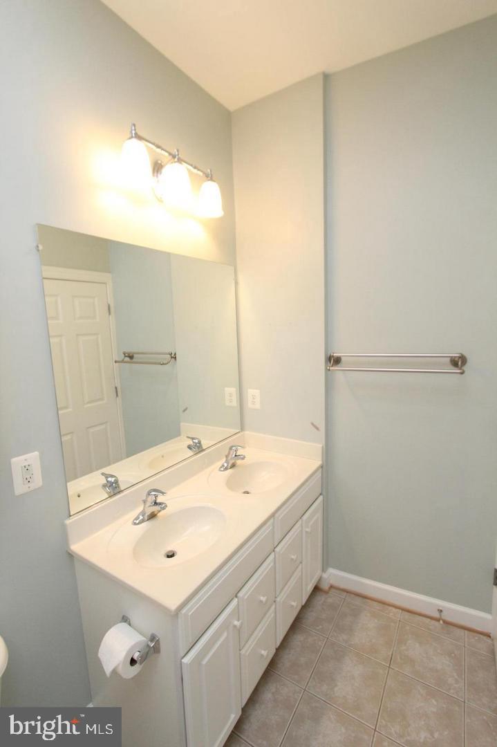 830 Belmont Bay Dr #303 Property Photo 17