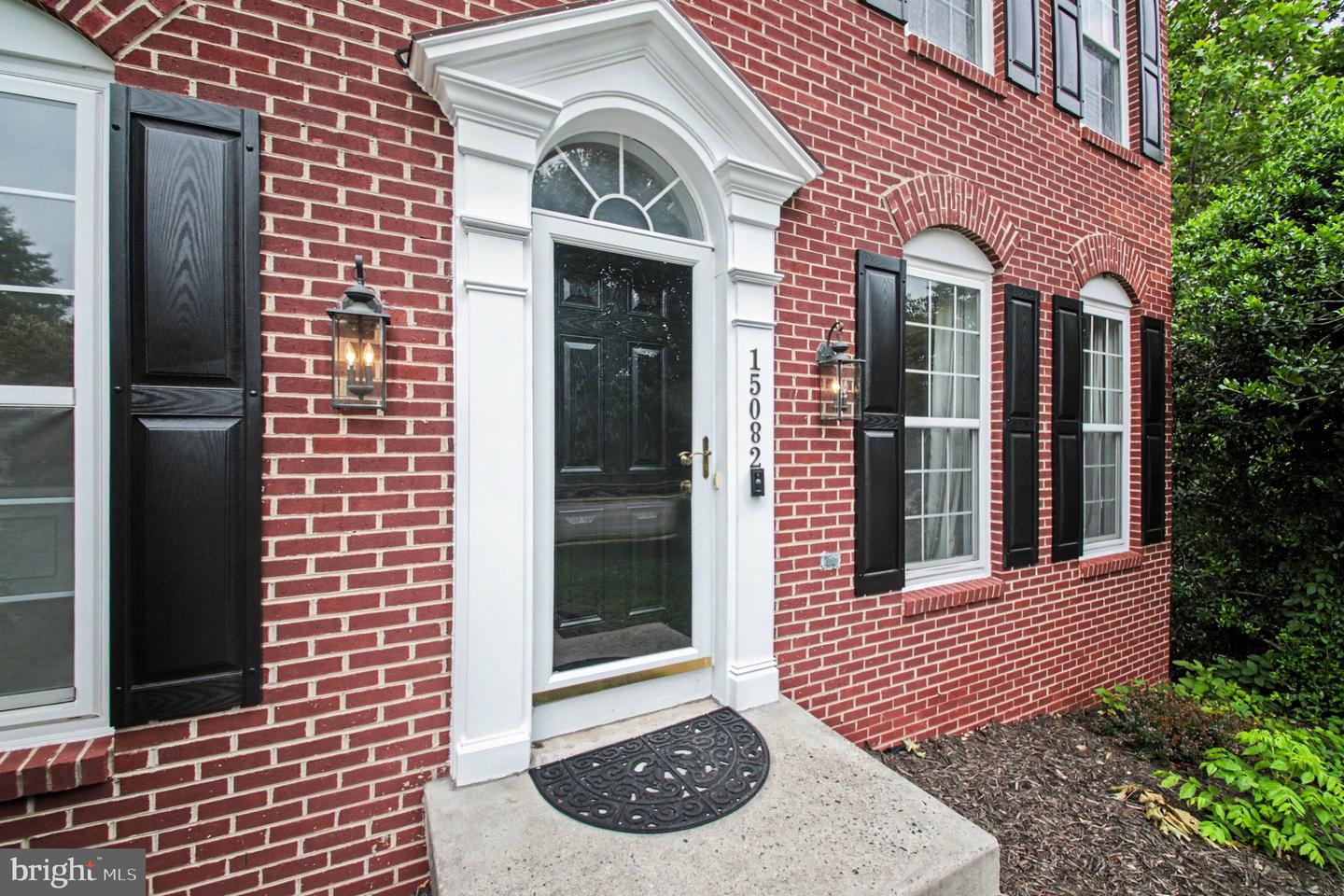 15082 Stepping Stone Dr Property Photo 3