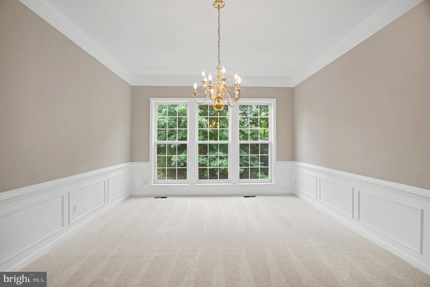 15082 Stepping Stone Dr Property Photo 9