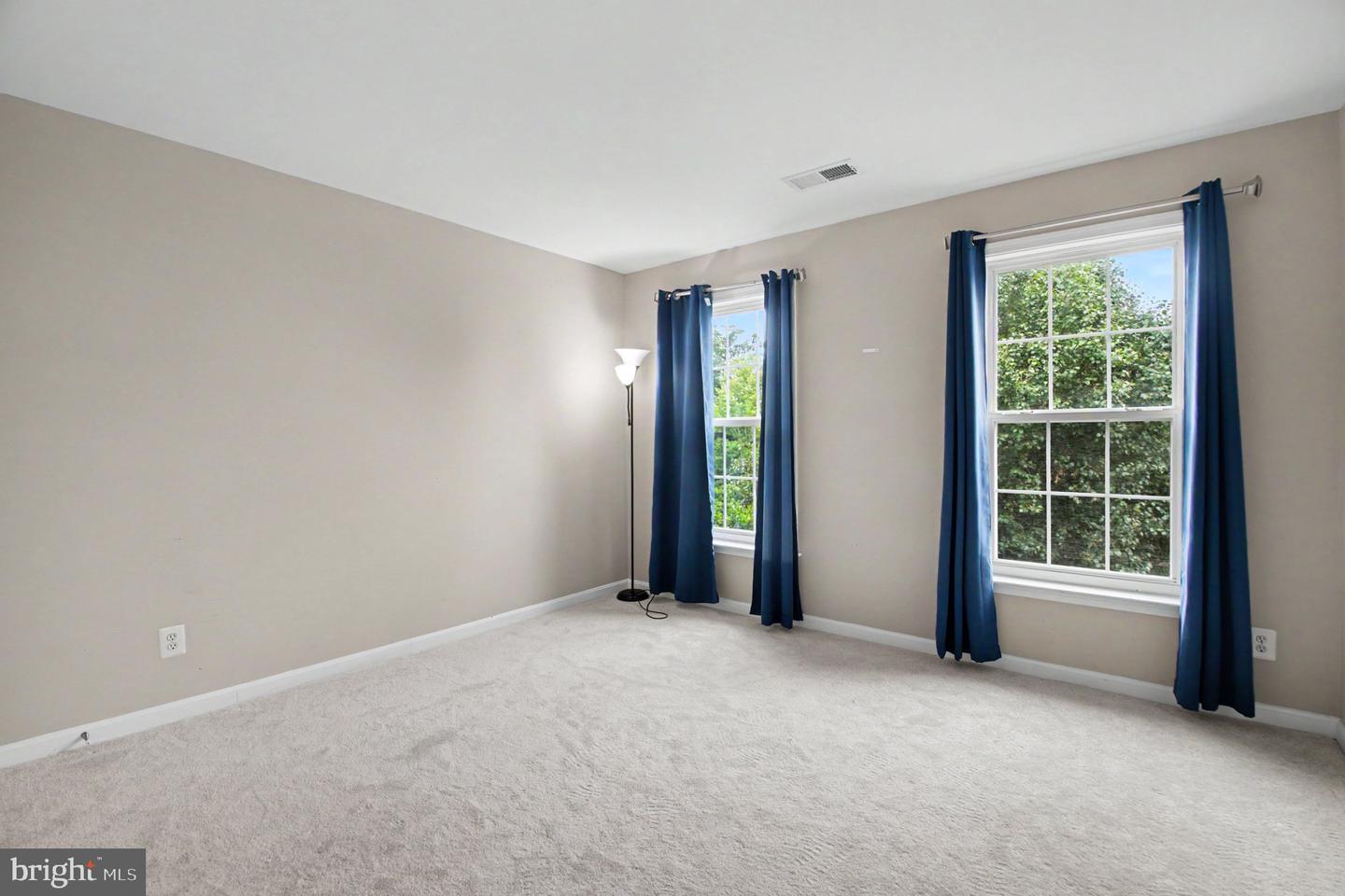 15082 Stepping Stone Dr Property Photo 25
