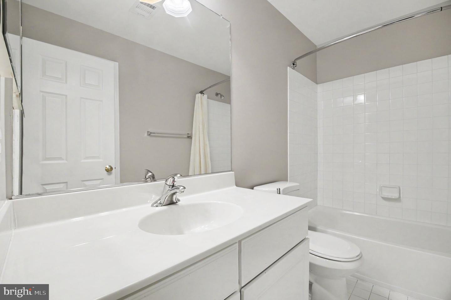 15082 Stepping Stone Dr Property Photo 29