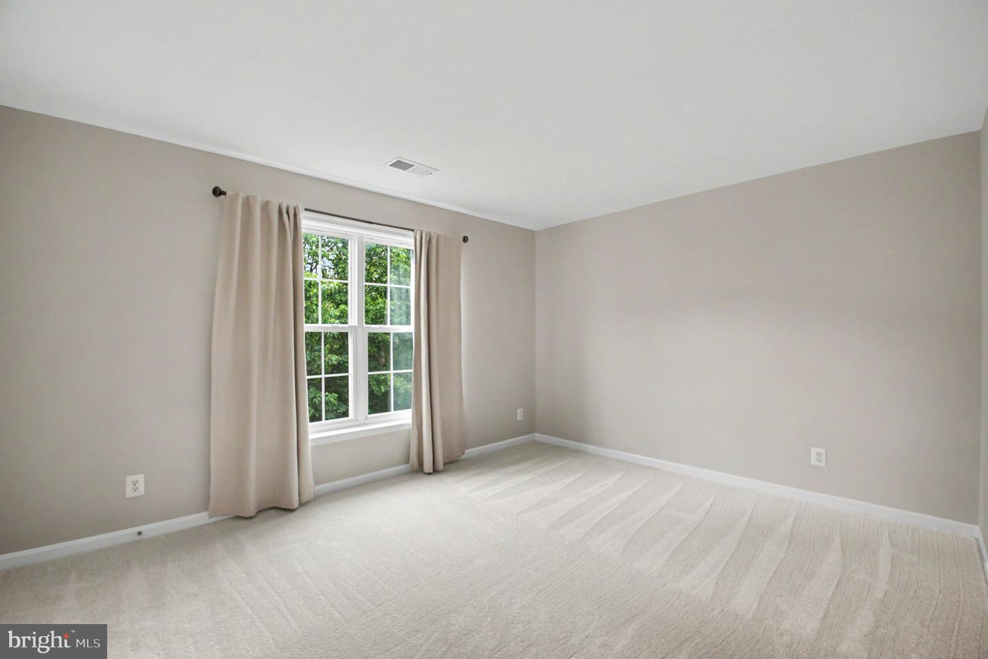 15082 Stepping Stone Dr Property Photo 30