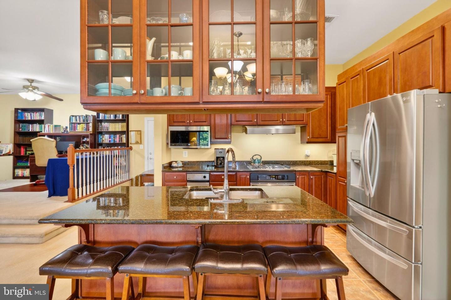 810 Belmont Bay Dr #302 Property Photo 5