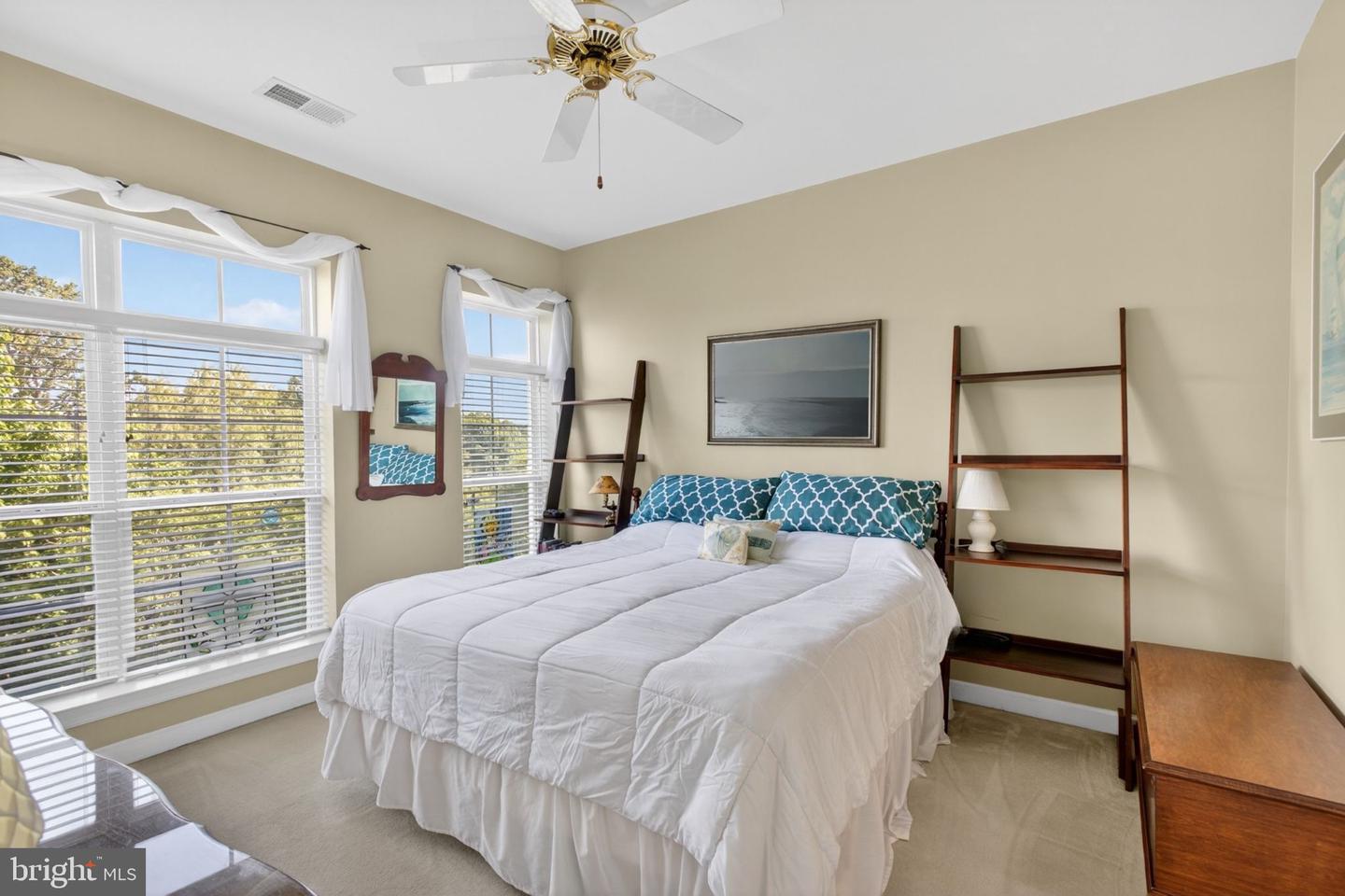 810 Belmont Bay Dr #302 Property Photo 16