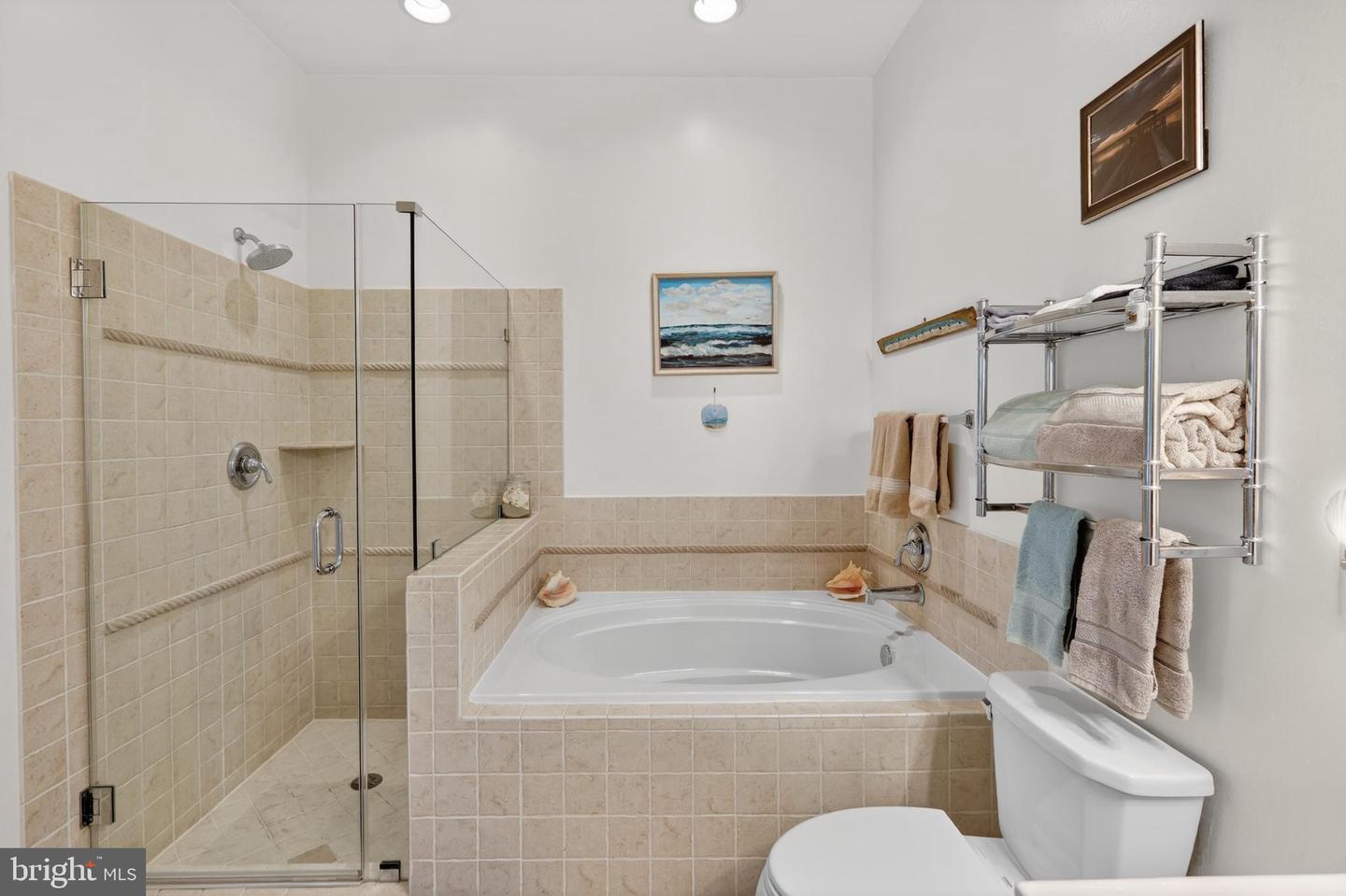 810 Belmont Bay Dr #302 Property Photo 22