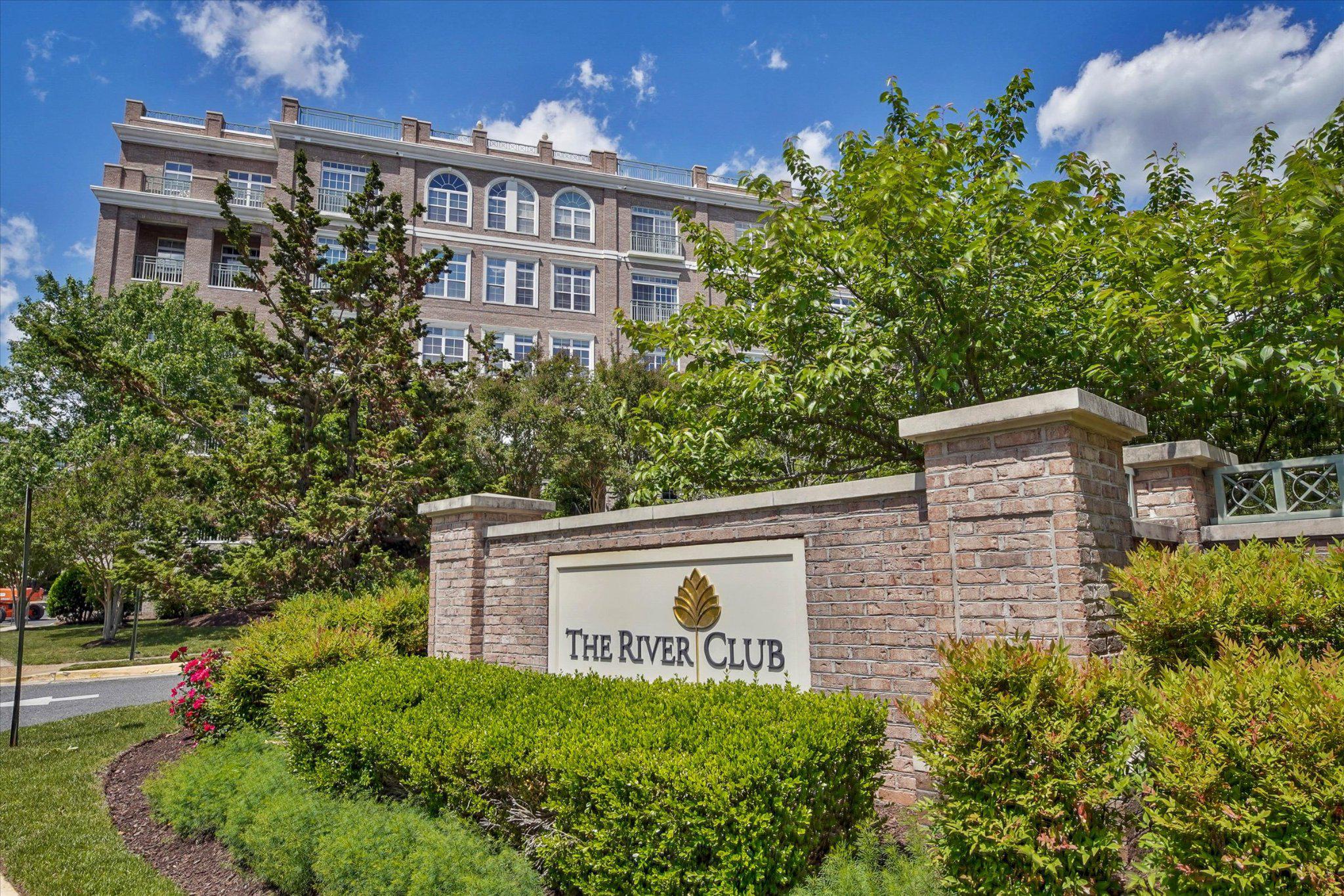 820 BELMONT BAY DR #303 Property Photo 1