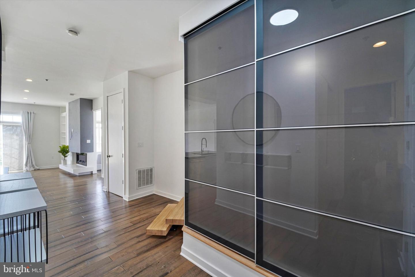 820 Belmont Bay Dr #303 Property Photo 16