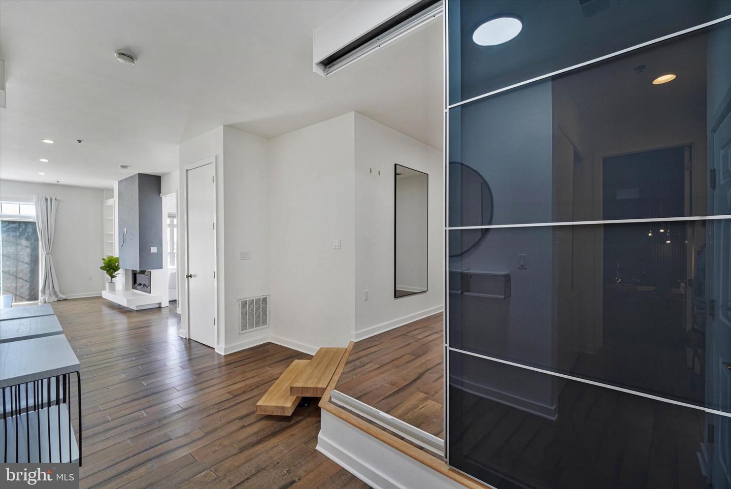 820 Belmont Bay Dr #303 Property Photo 18