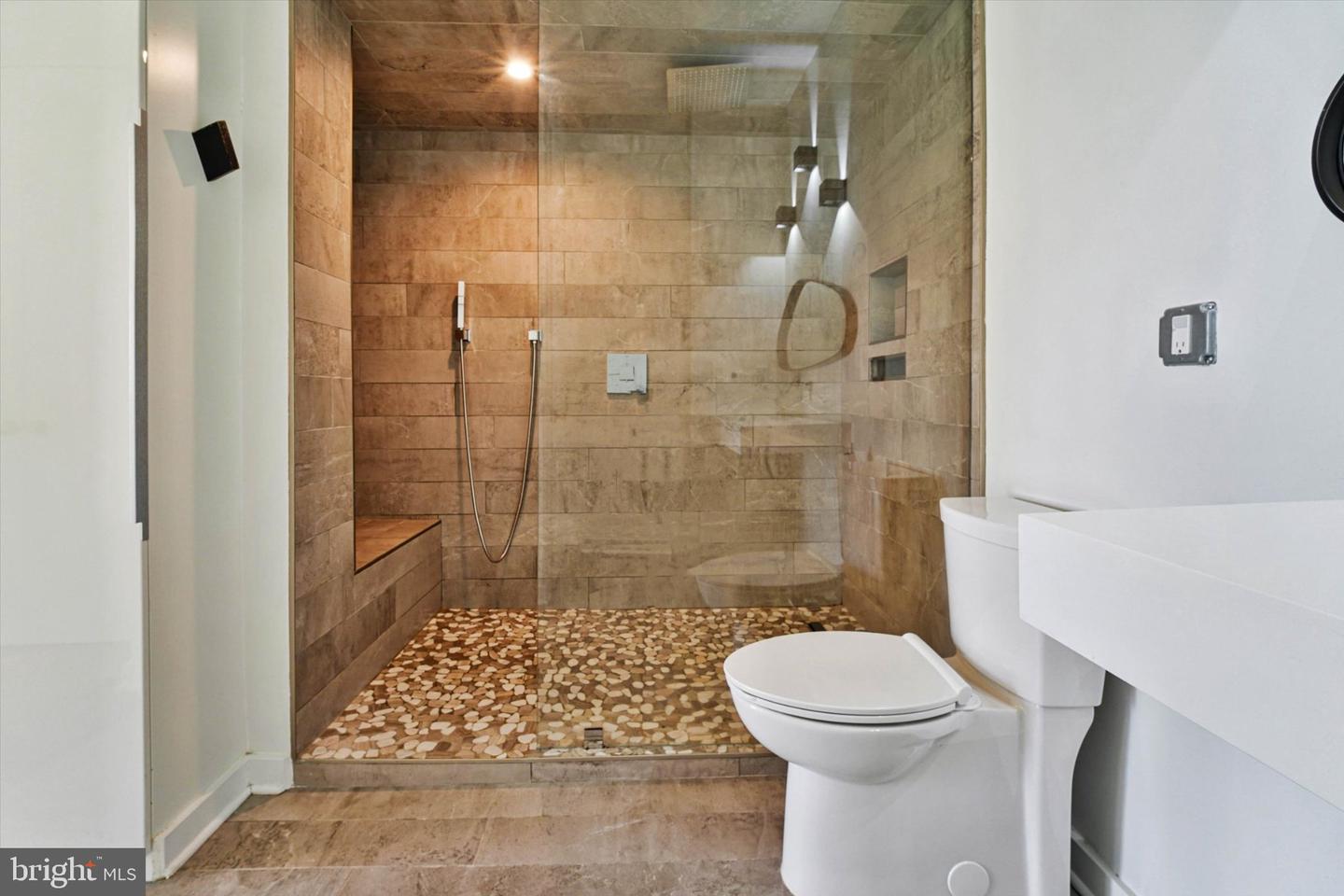 820 Belmont Bay Dr #303 Property Photo 32