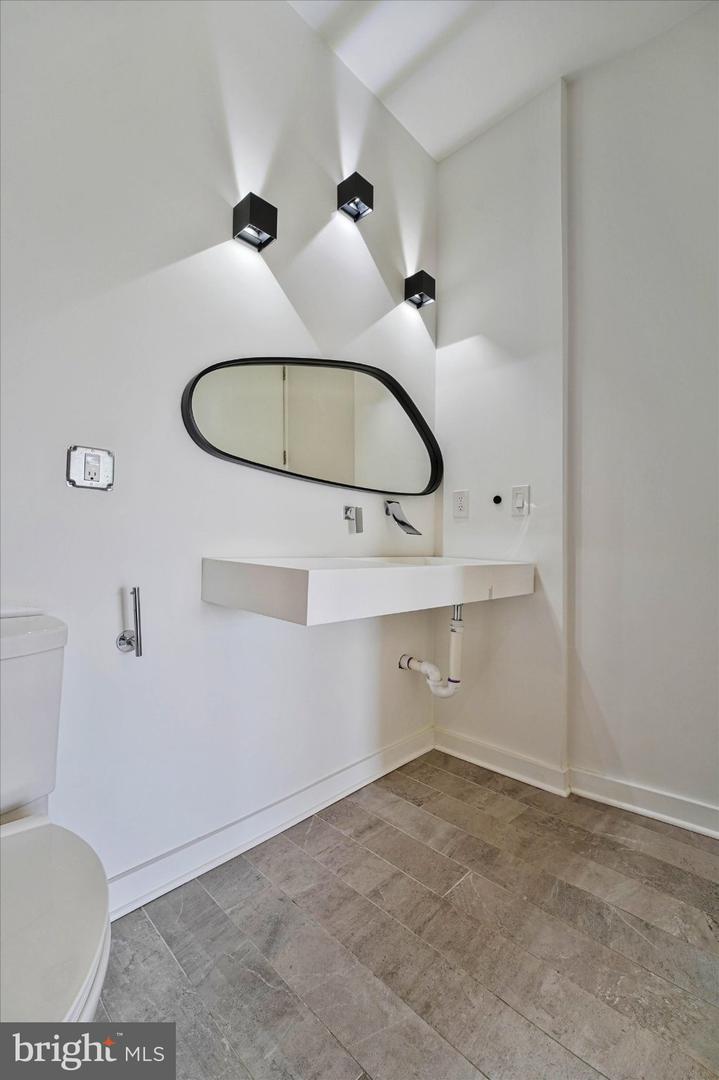 820 Belmont Bay Dr #303 Property Photo 35