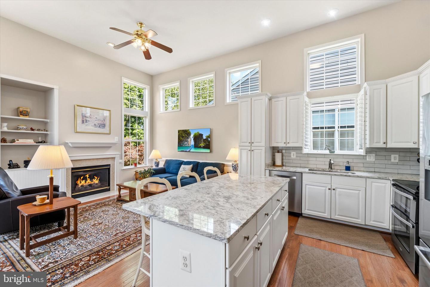 12028 Rutherglen Pl Property Photo 6
