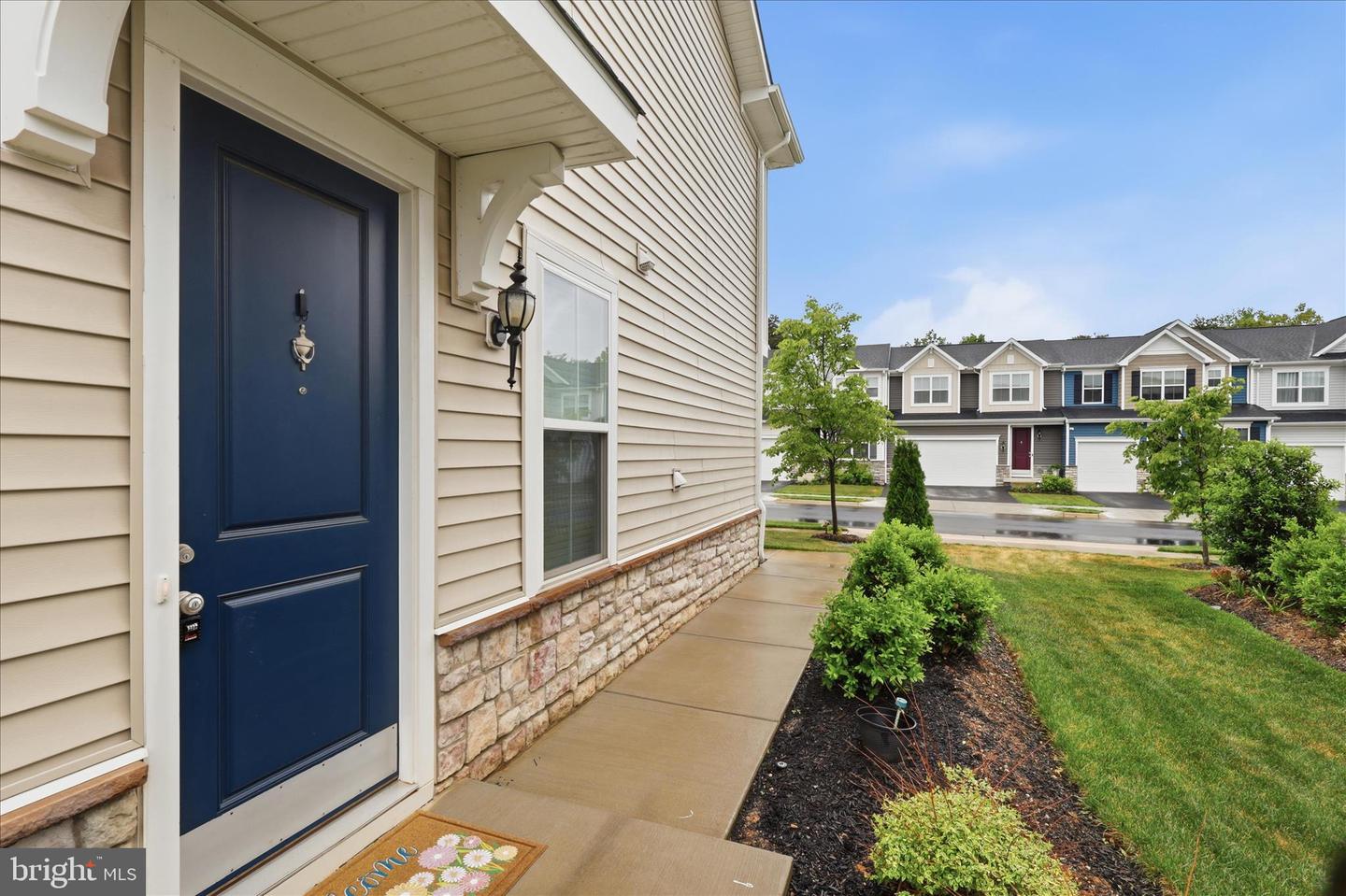 3664 Traford Ln Property Photo 4