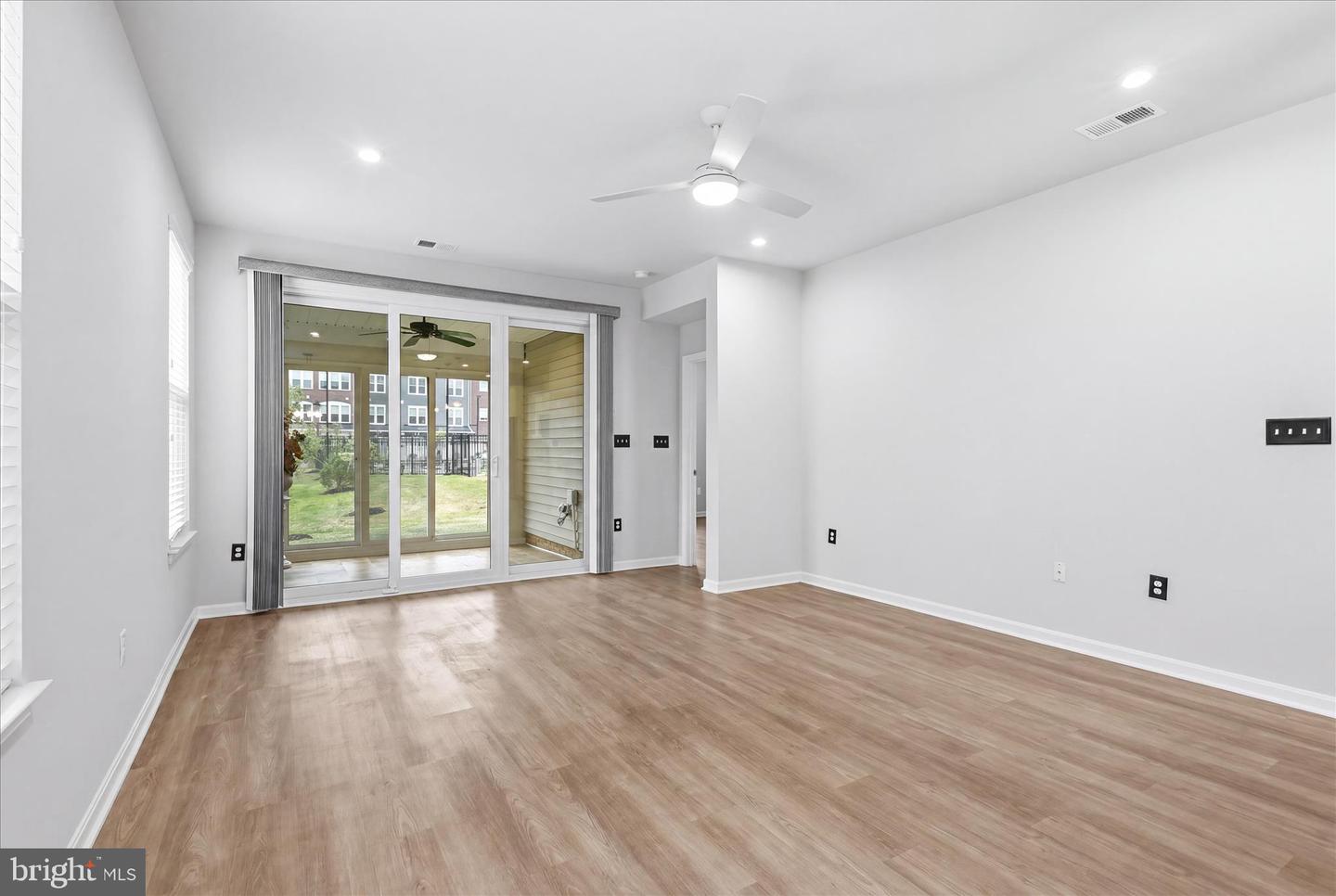 3664 Traford Ln Property Photo 13