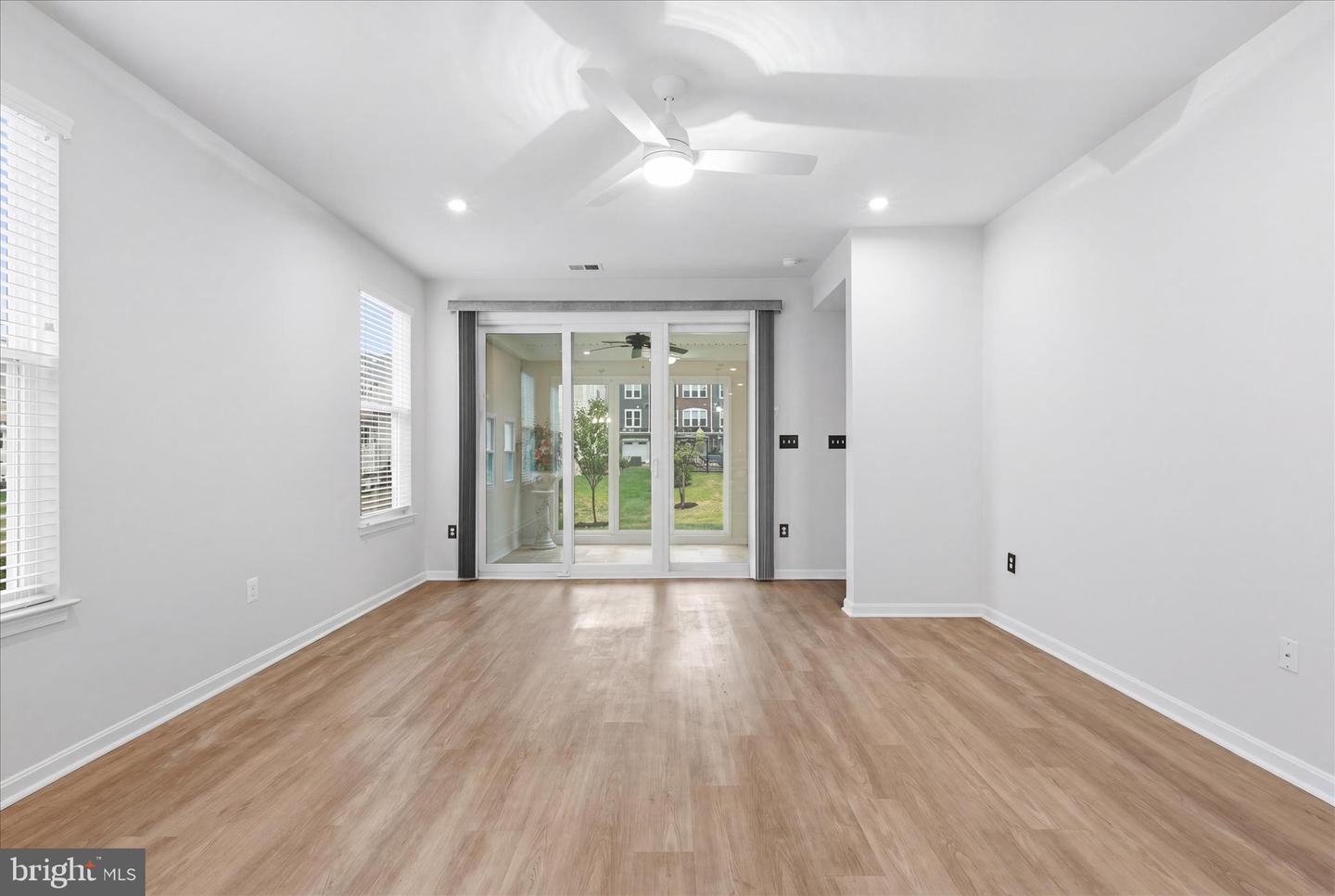3664 Traford Ln Property Photo 14
