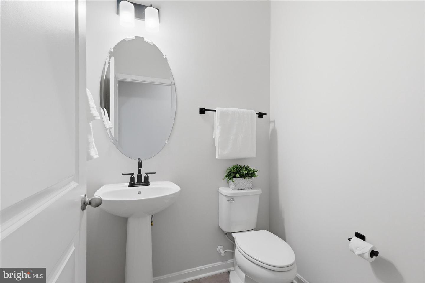 3664 Traford Ln Property Photo 26