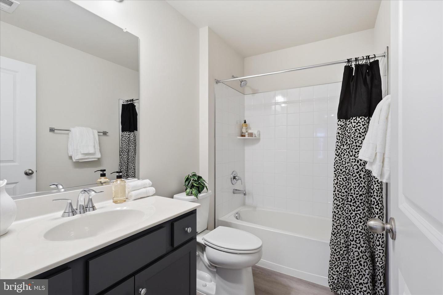 3664 Traford Ln Property Photo 34