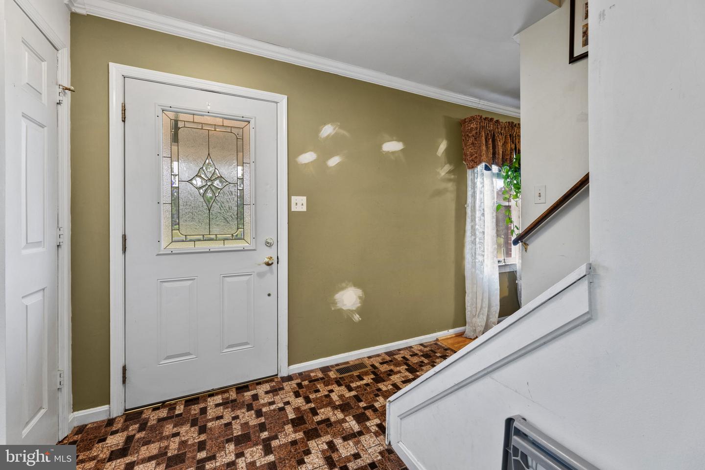 10208 Oxfordshire Dr Property Photo 2