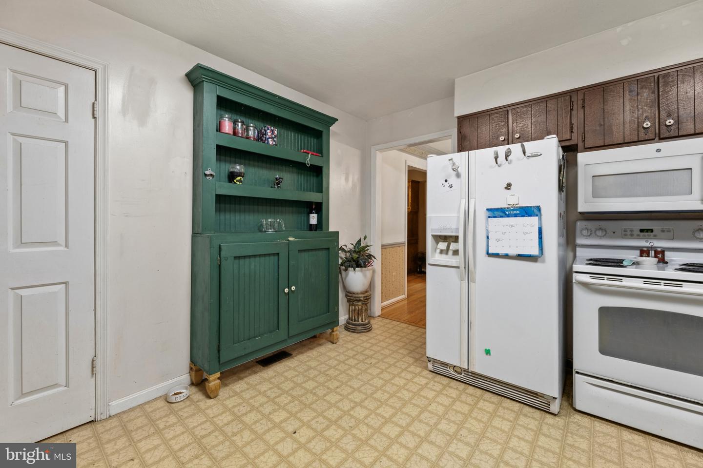 10208 Oxfordshire Dr Property Photo 11
