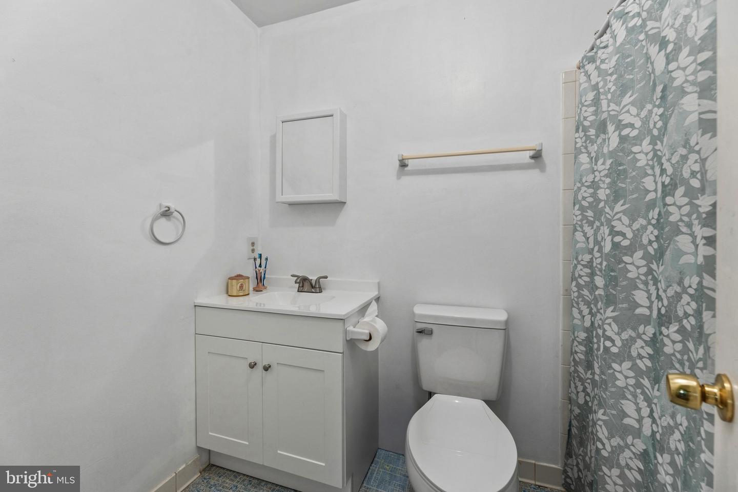 10208 Oxfordshire Dr Property Photo 15