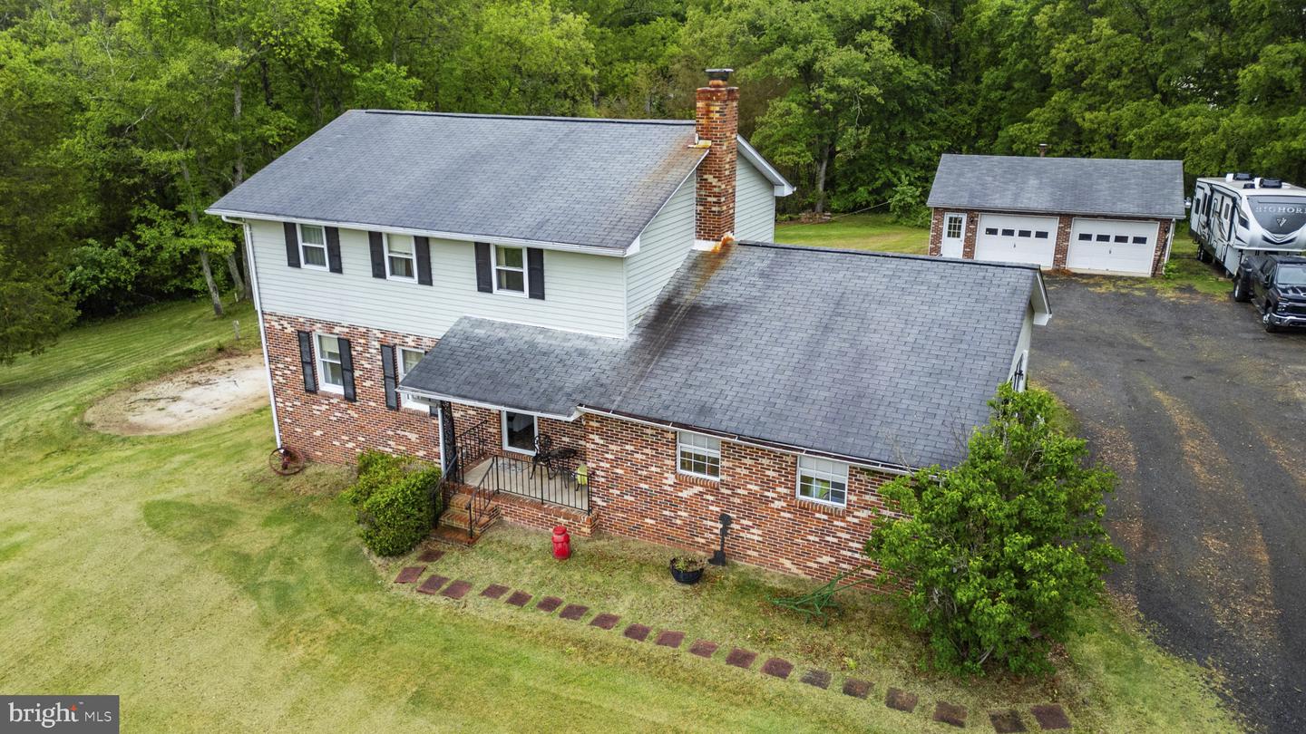 10208 Oxfordshire Dr Property Photo 28