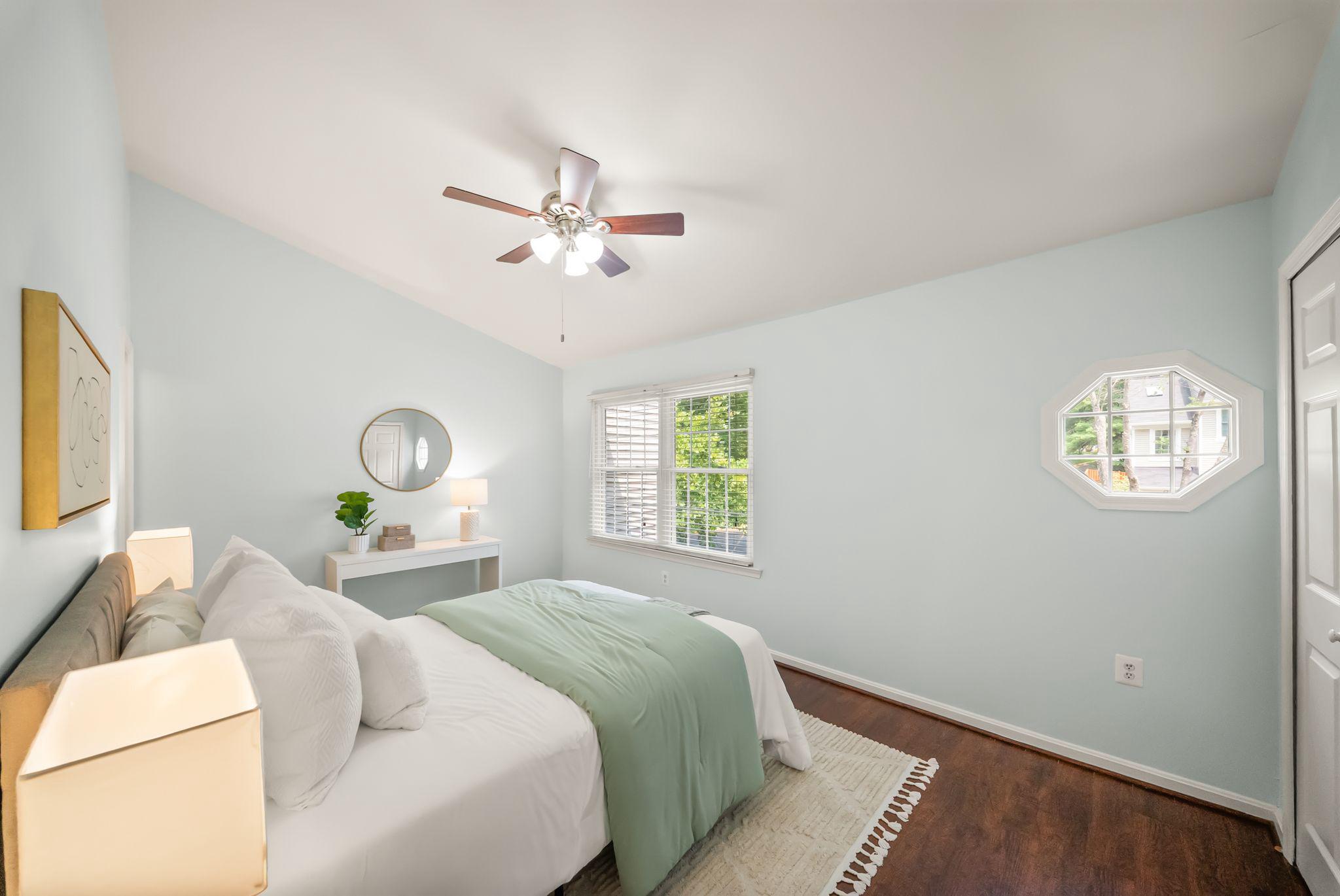 15325 Waters Edge Ct Property Photo 23