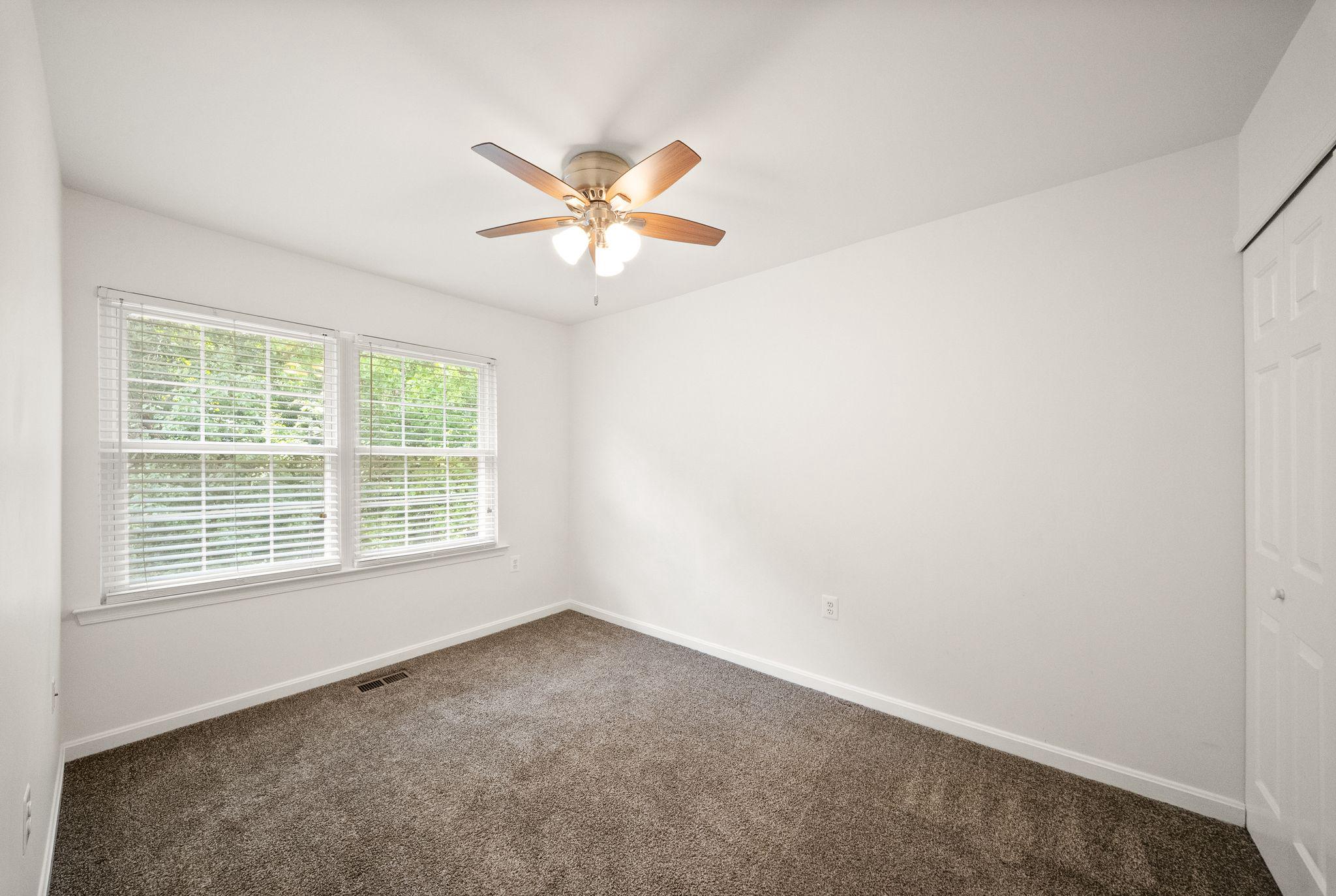 15325 Waters Edge Ct Property Photo 26