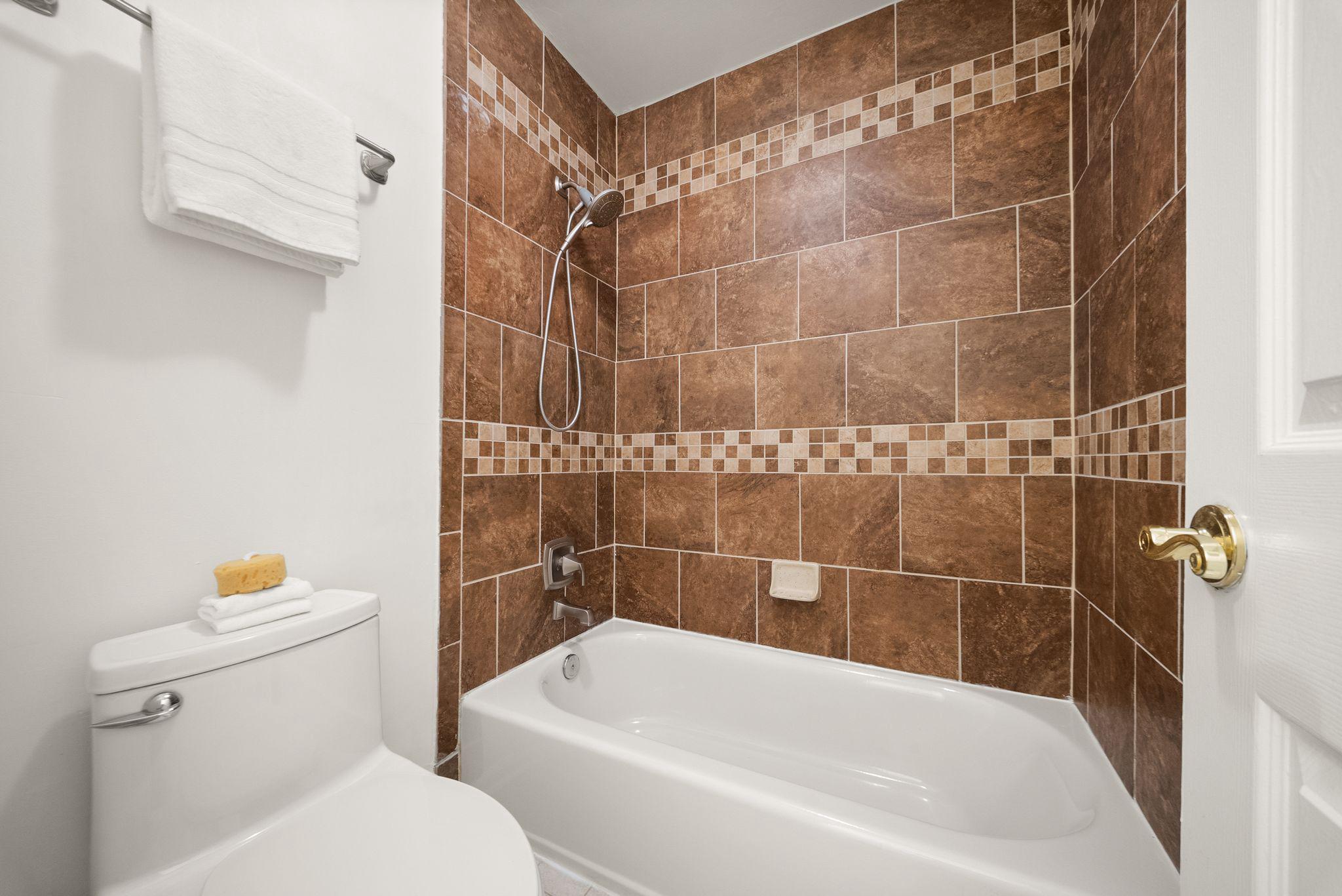 15325 Waters Edge Ct Property Photo 29