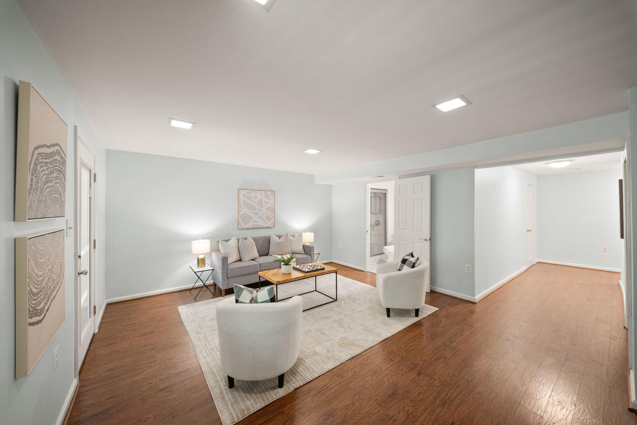 15325 Waters Edge Ct Property Photo 33