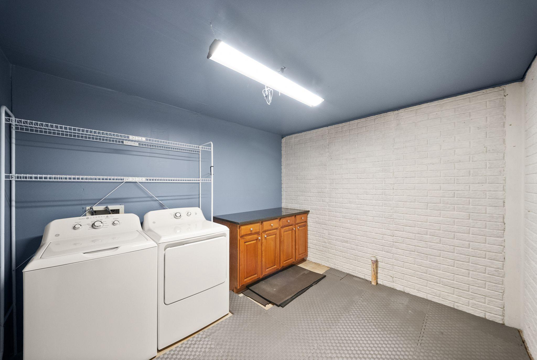 15325 Waters Edge Ct Property Photo 39