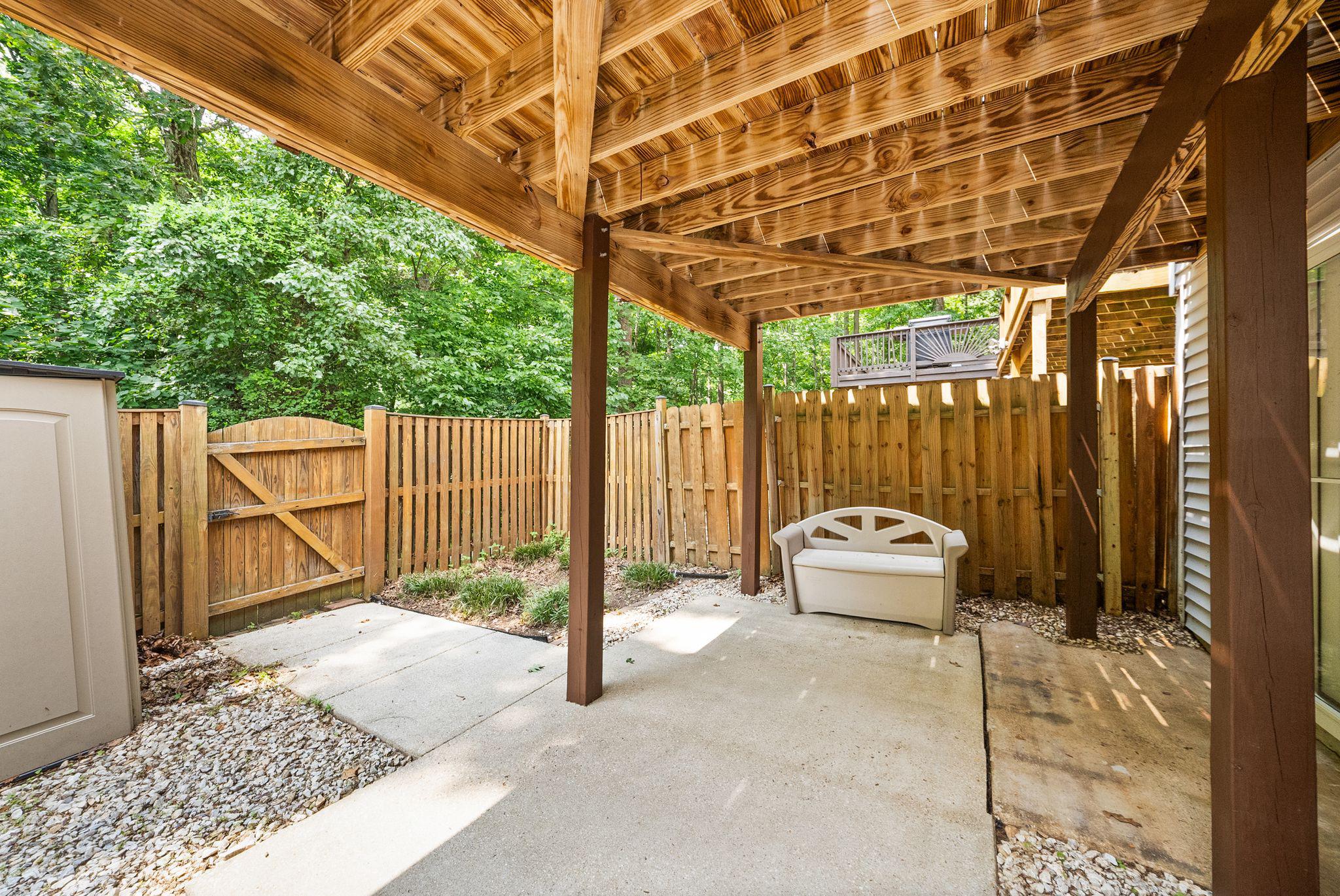 15325 Waters Edge Ct Property Photo 44