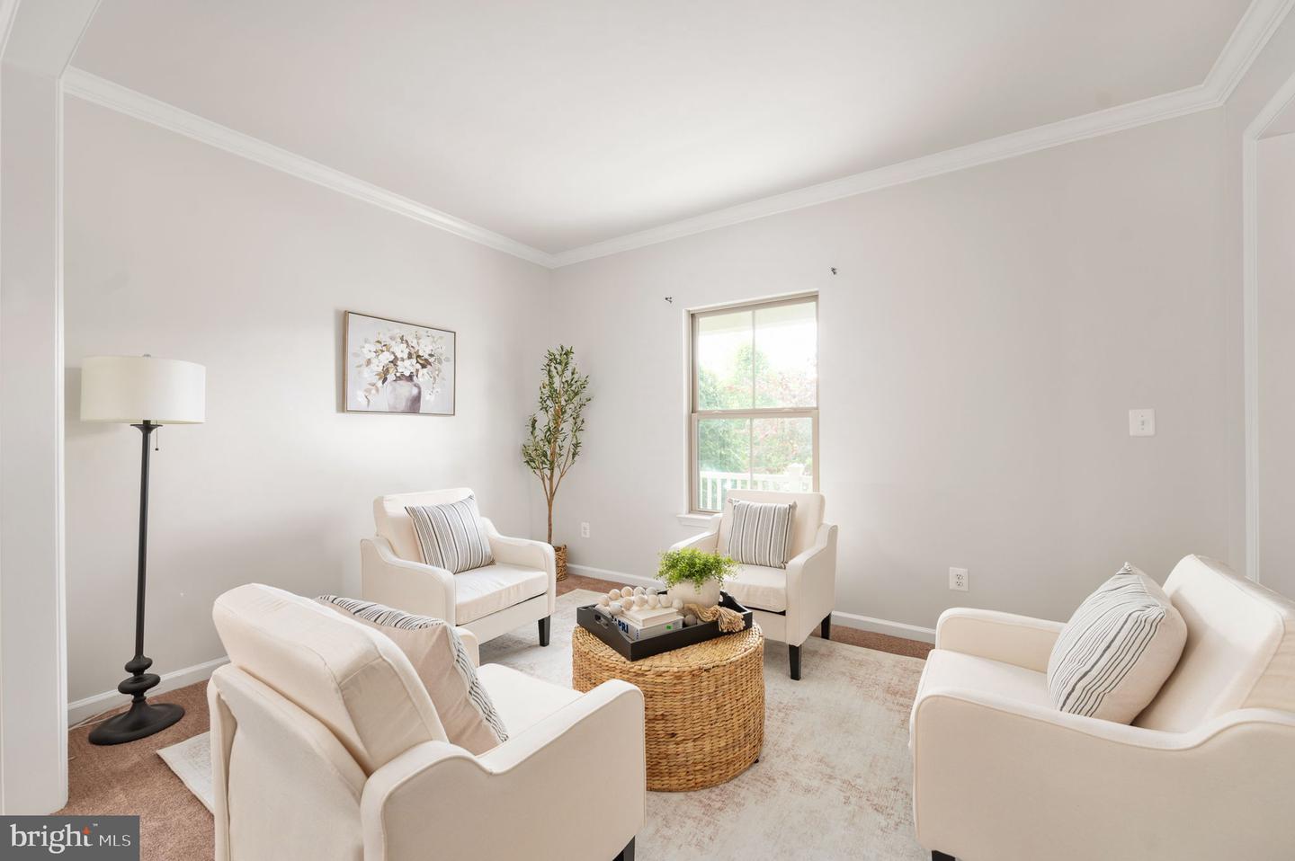 2505 Sweet Clover Ct Property Photo 4
