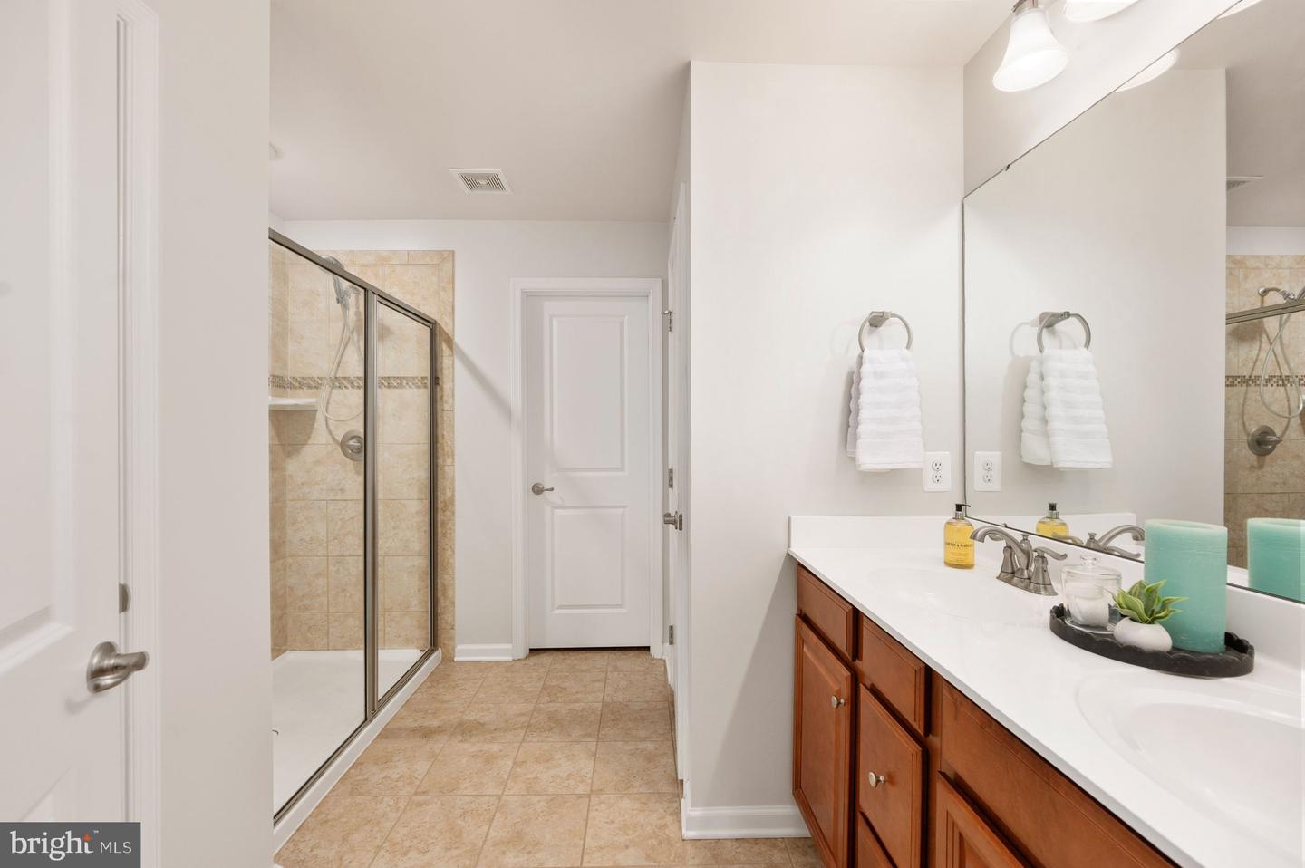 2505 Sweet Clover Ct Property Photo 28
