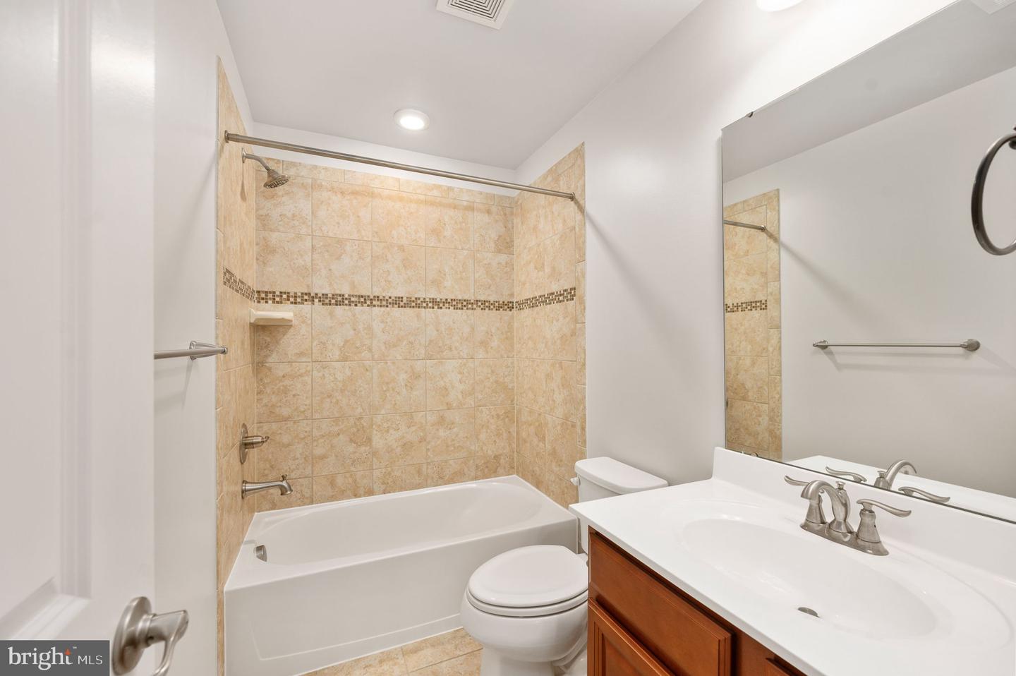 2505 Sweet Clover Ct Property Photo 54