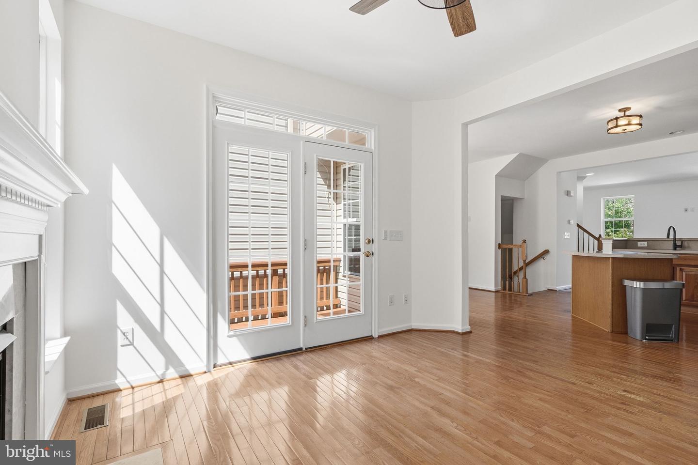 1526 Grosbeak Ct Property Photo 6