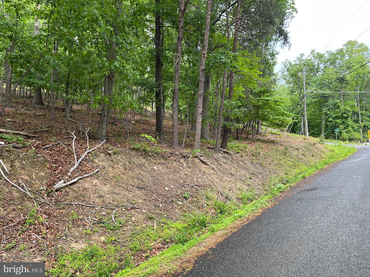 16207 Sumney Dr Property Photo 10