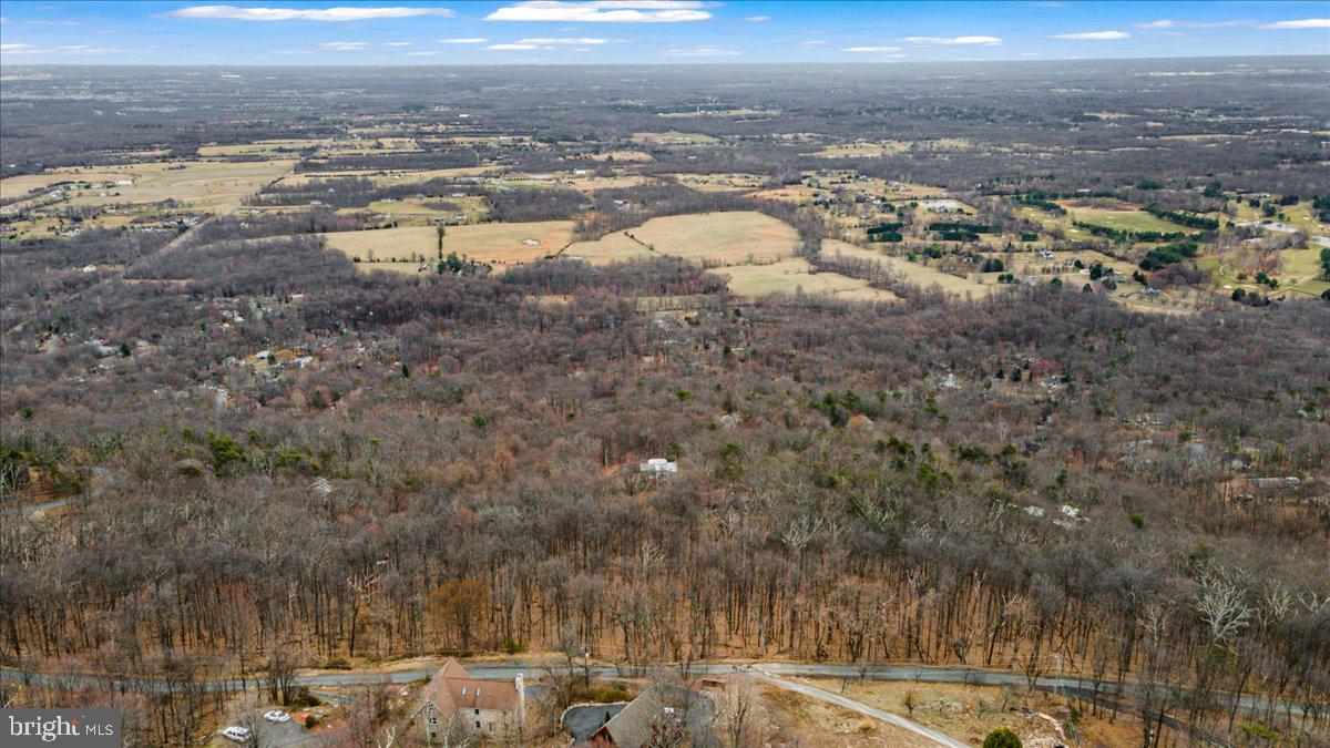 2625 LOOKOUT RD Property Photo 1