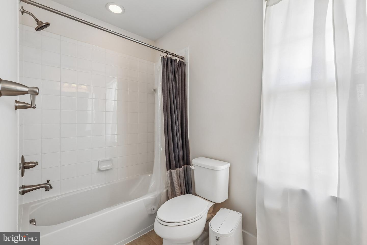 17141 Gullwing Dr Property Photo 27