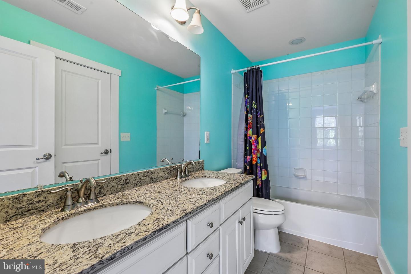 17141 Gullwing Dr Property Photo 36