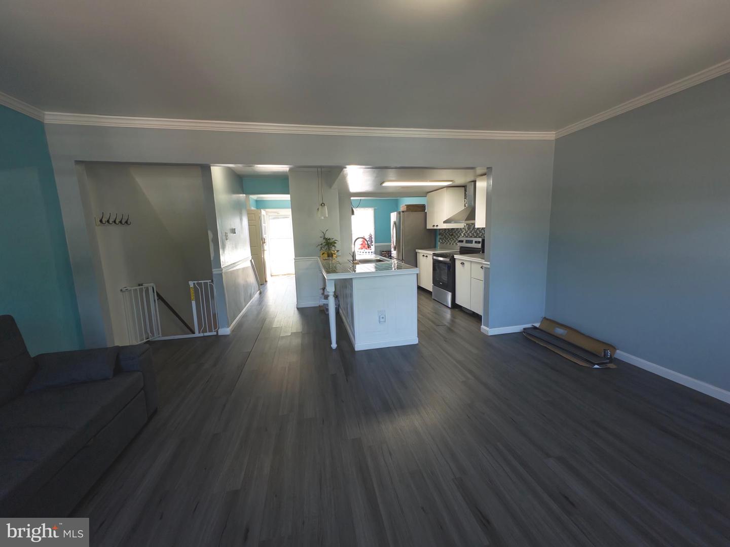 2828 Beechtree Ln Property Photo 6