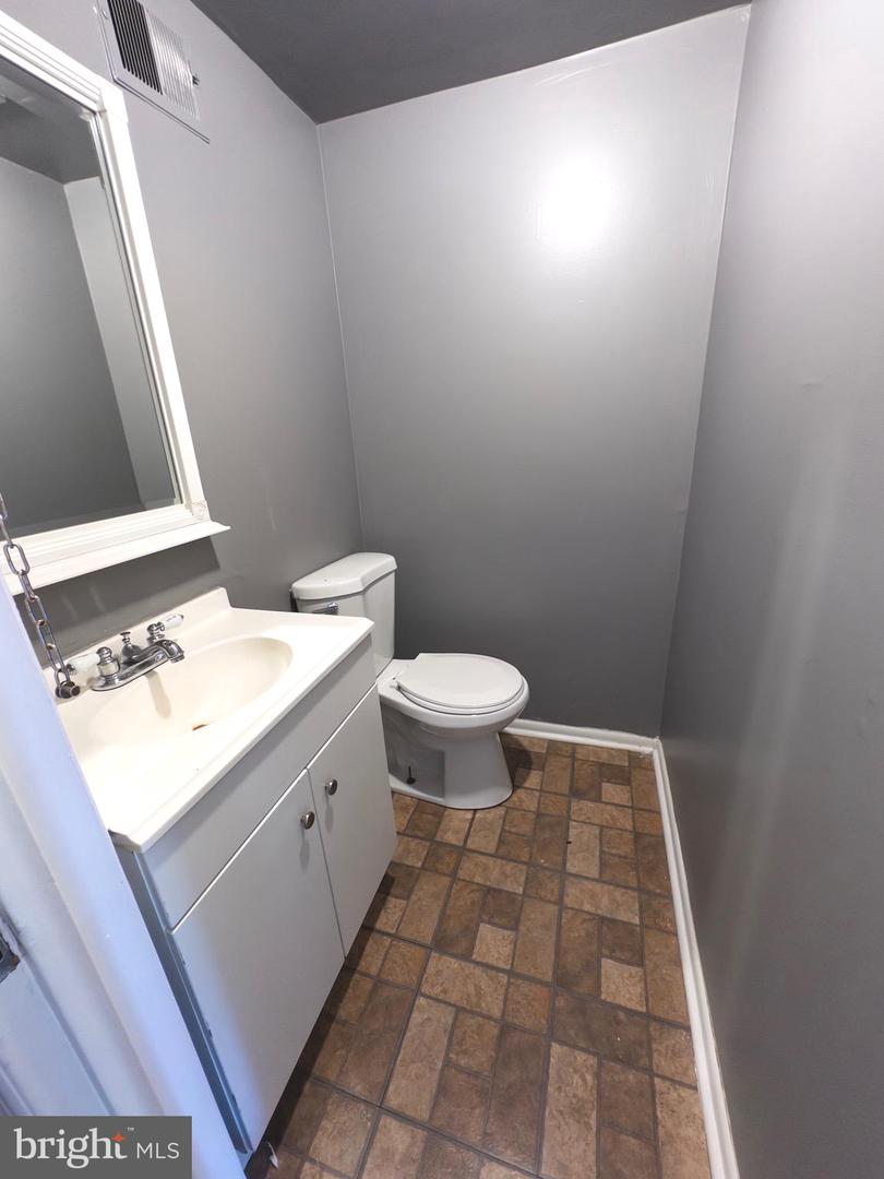2828 Beechtree Ln Property Photo 11