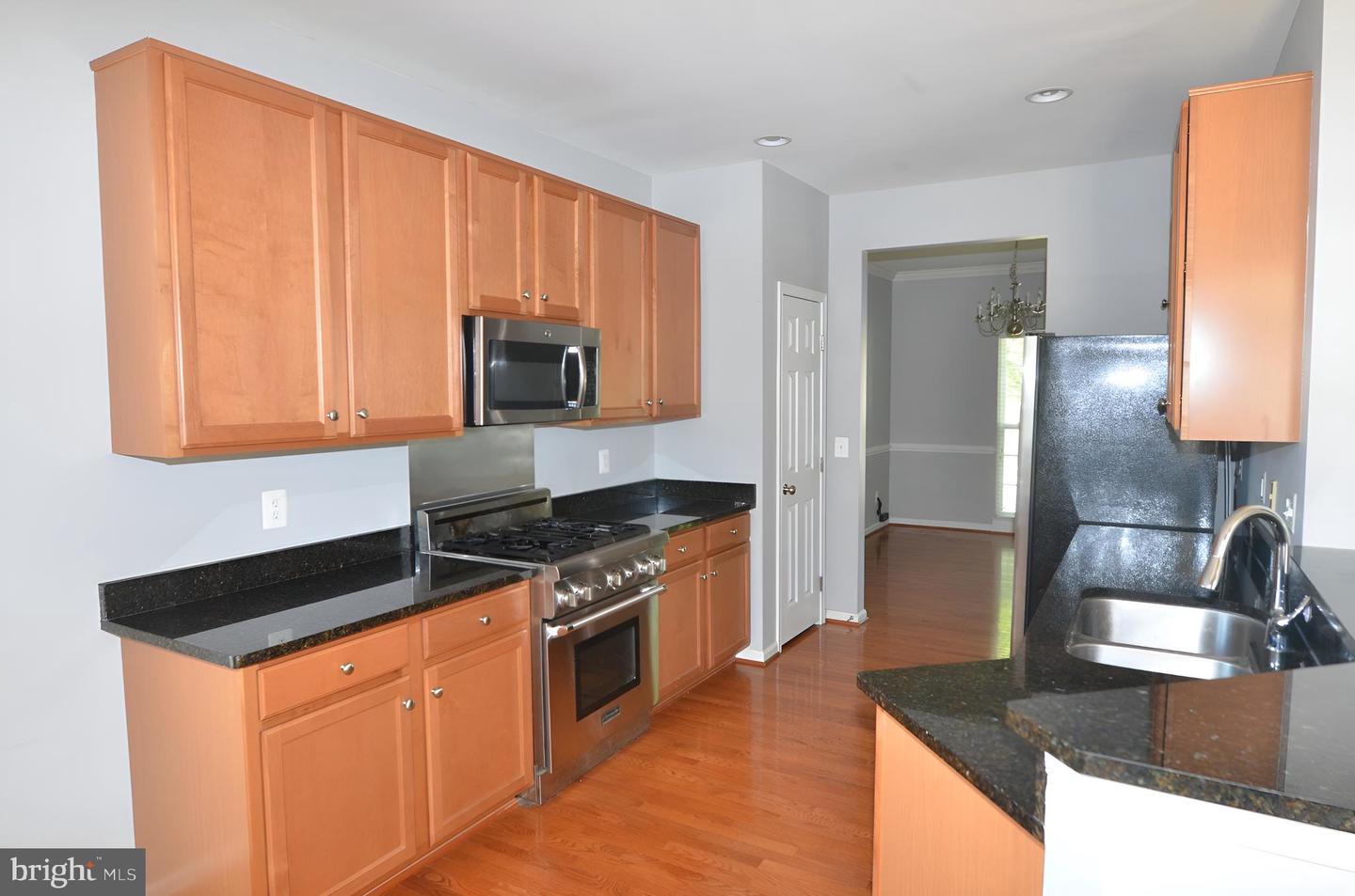 16291 Catenary Dr Property Photo 10