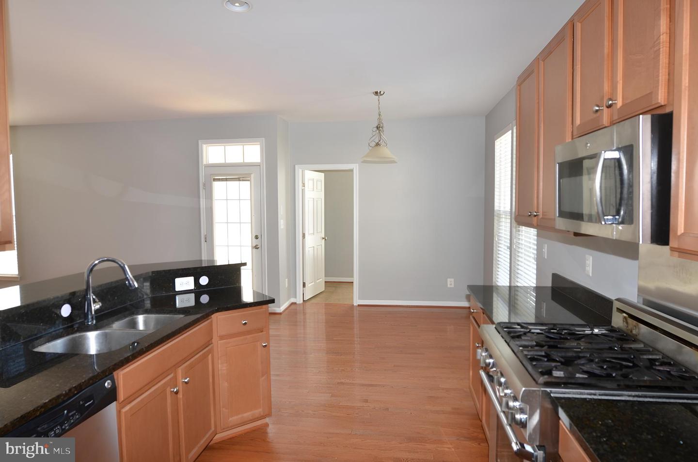 16291 Catenary Dr Property Photo 11