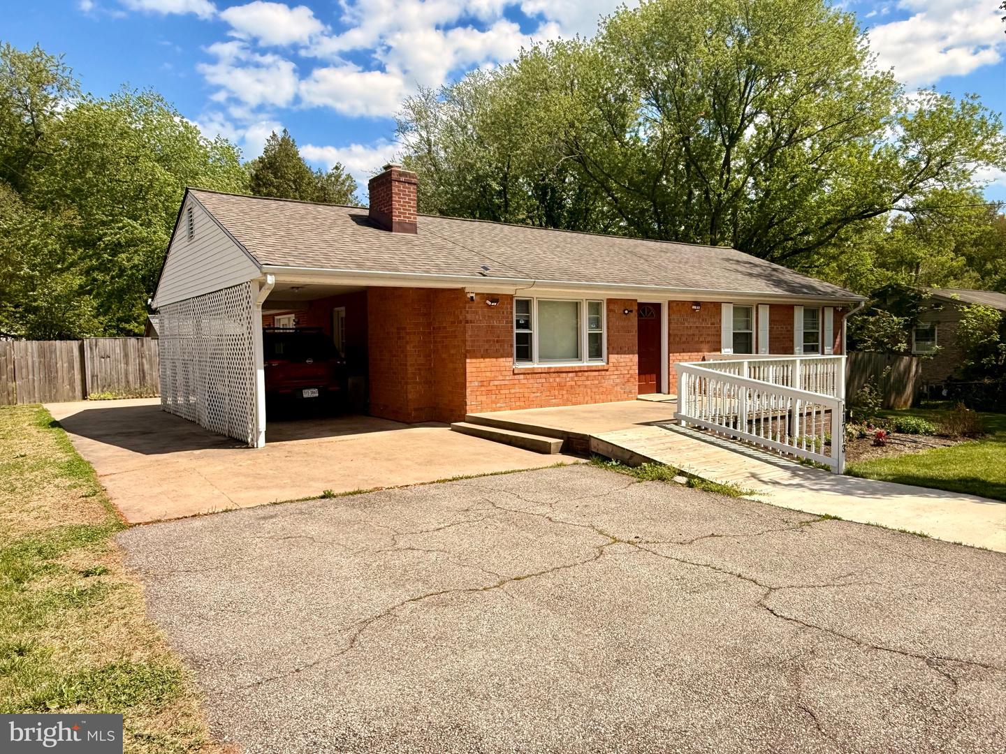 11713 Bradley Forest Rd Property Photo 1