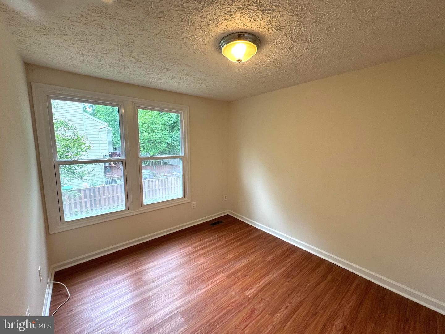 3654 Wharf Ln Property Photo 11