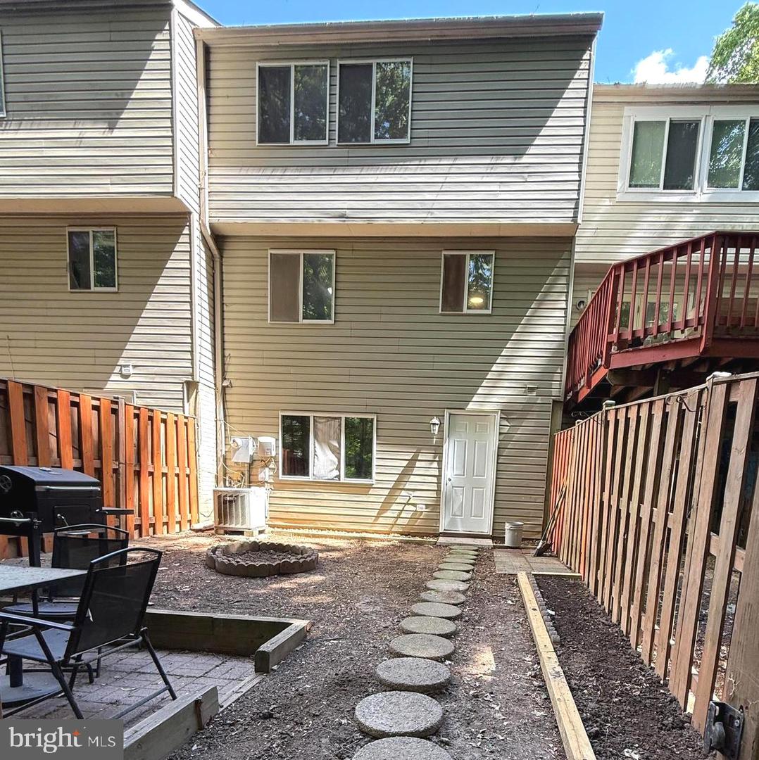 3654 Wharf Ln Property Photo 21
