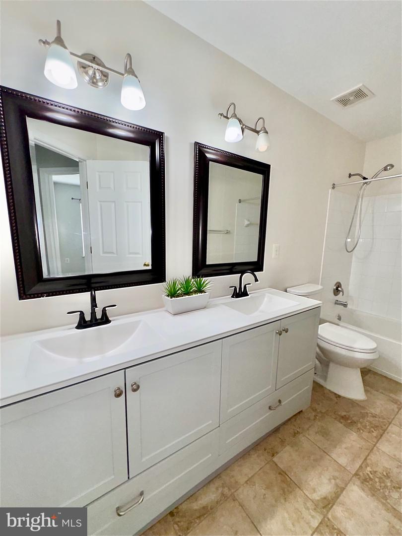 15769 Silent Tree Pl Property Photo 12